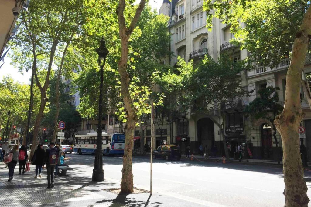 Duplex En Centro Historico Y Turistico Sobre Av. De Mayo Buenos Aires Exterior photo